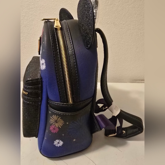 Mickey Mouse The Main Attraction – Cinderella Castle Fireworks Limited Releas - Picture 2 of 10